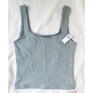 NWT Old Navy Double-Layer Scoop-Neck Tank Top in Silver Sage Small